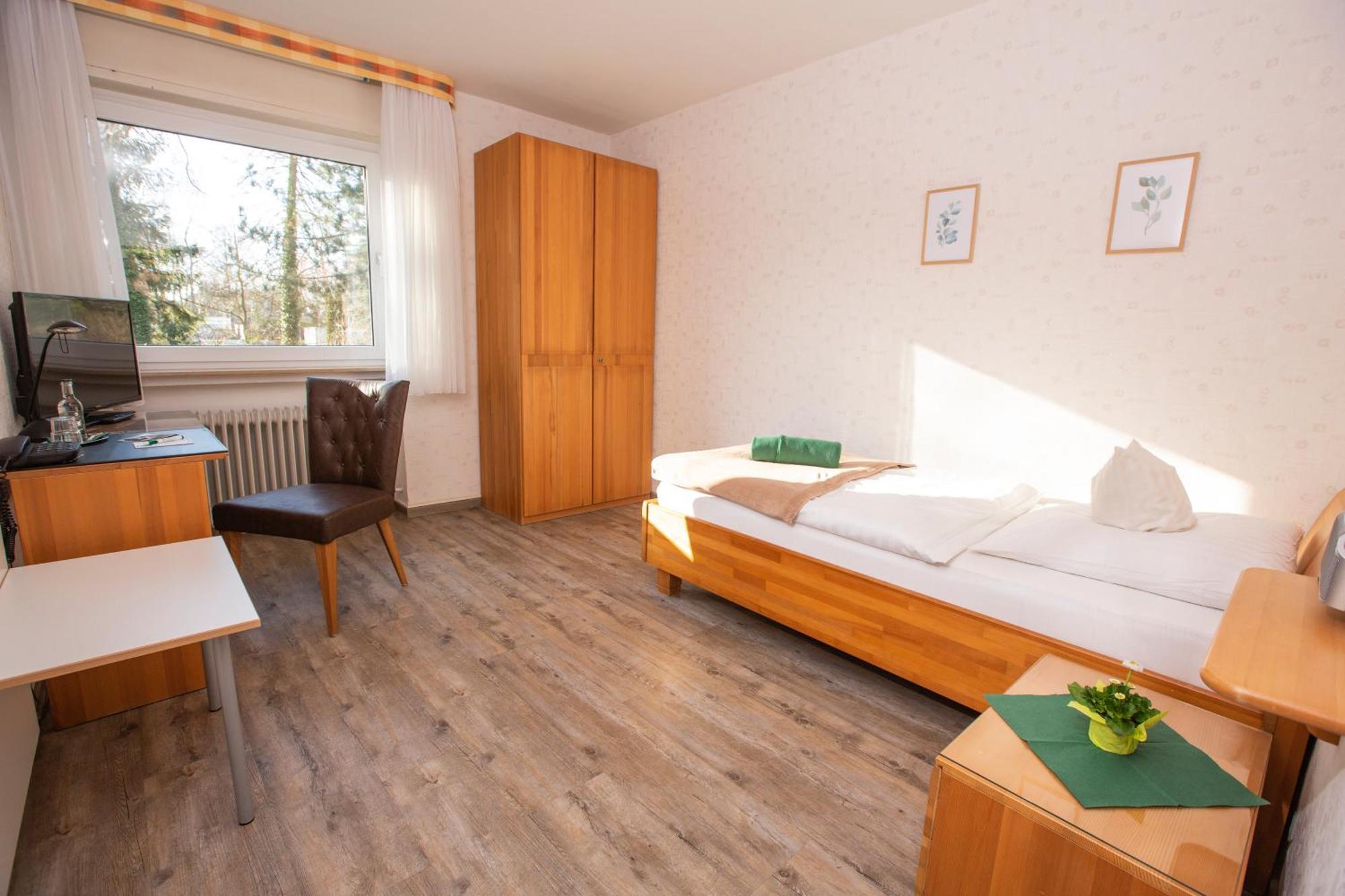 Hotel-Pension Haus Holtdirk Lippstadt Exteriör bild